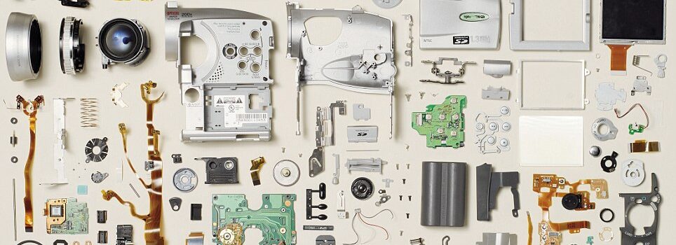 ガジェット分解アートの世界へようこそ