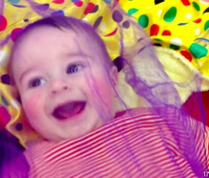 子どもの成長を凝縮 一日一秒の感動ムービー