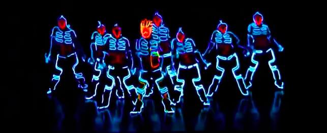 光と動きの共演 パフォーマンスの世界