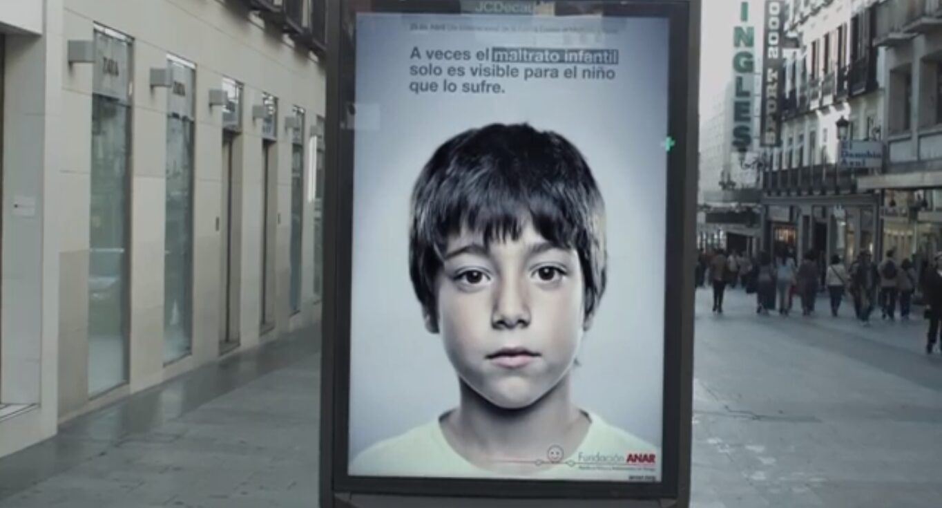 スペイン発 視点が変わる反児童虐待広告