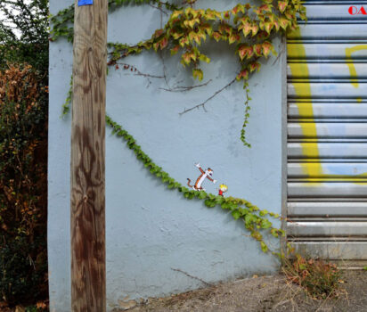 見慣れた風景を遊び場に OakOakのストリートアート