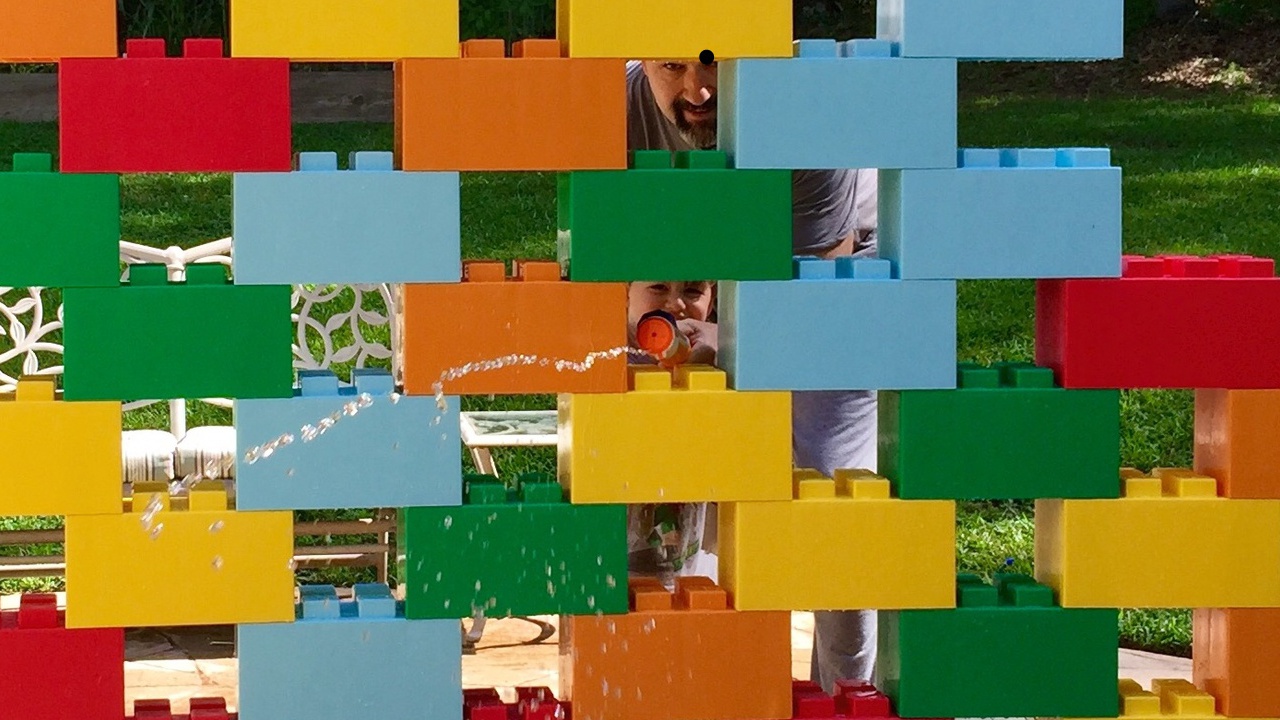 家さえも作れる巨大LEGOブロック「EverBlock」 NOIZMOON